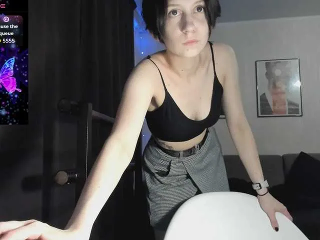 KatriCrush — I love bdsm, bondage, submission and dancing, very aroused by virtual and role-playing games