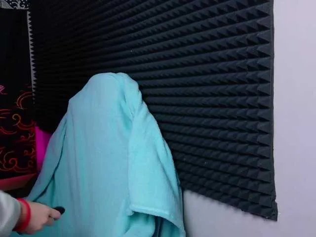 KIKIKrash on BongaCams 