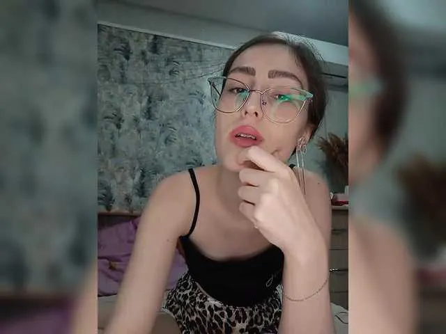 kiska-kira on BongaCams 