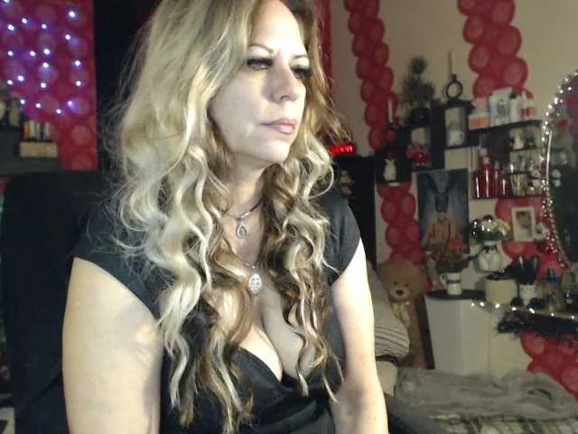 LadyVelvet on BongaCams