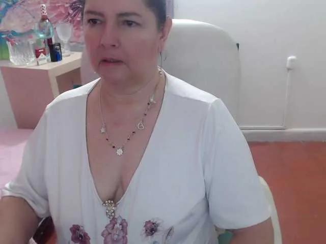 leonela — I excite me to give me good sex