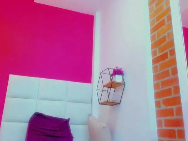 Leticia-mature69 — Freechat on BongaCams