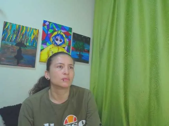 leyla-hot on BongaCams 