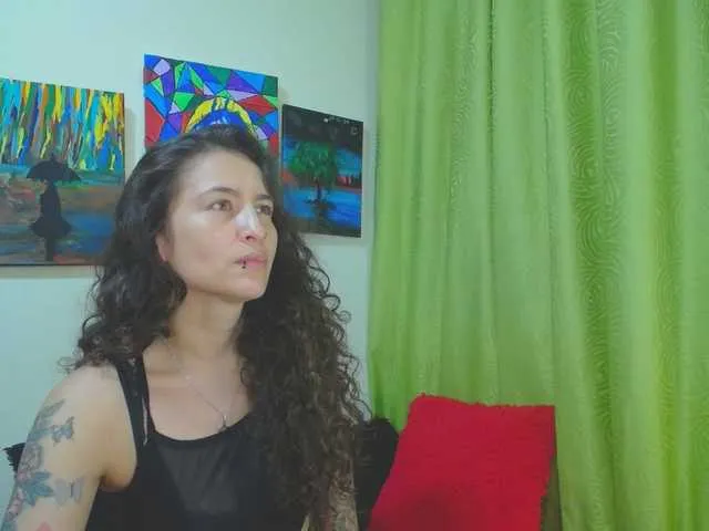 leyla-hot on BongaCams 