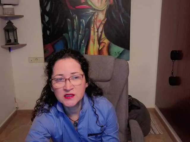 Lilihotlatina on BongaCams 