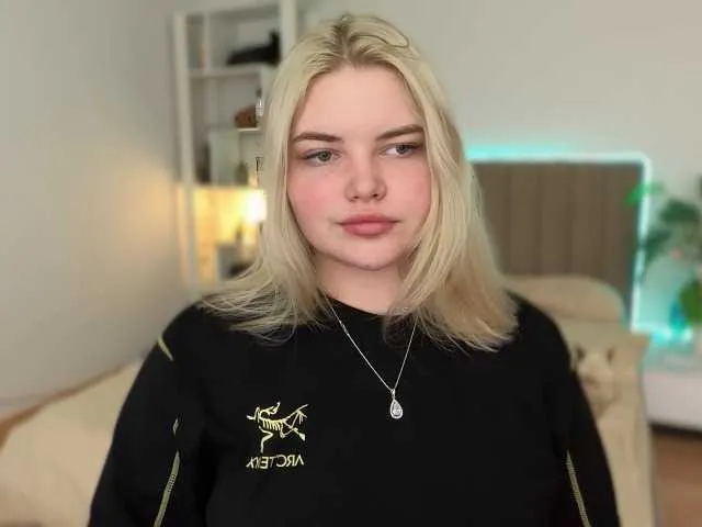 Lindablossom on BongaCams