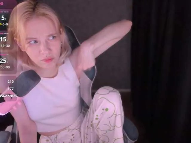 Marrmariss on BongaCams 