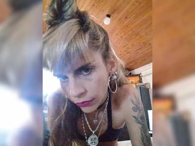Mila-27 on BongaCams