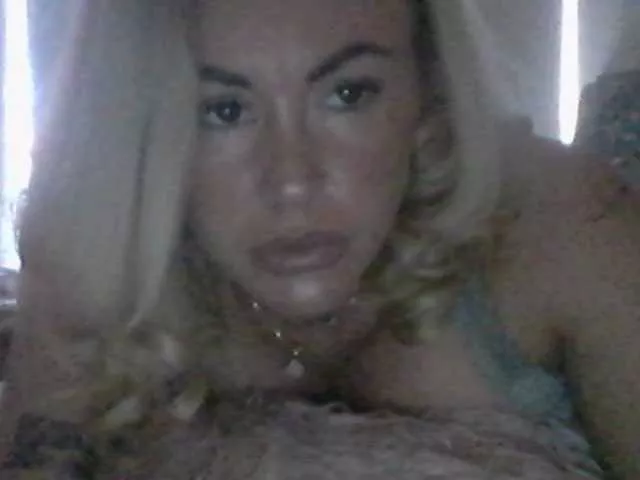 Millisa13 on BongaCams 