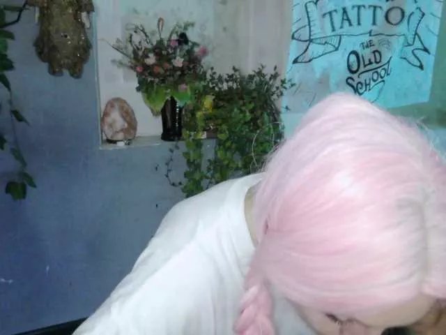 Mini0Melloo on BongaCams 