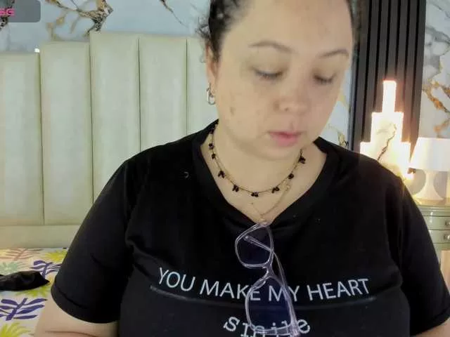 mollieblue69 on BongaCams 