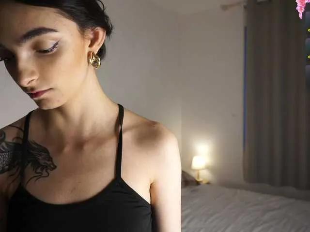 Morena-Dolcce — Freechat on BongaCams