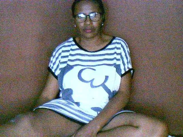 Nirinah2710 — Freechat on BongaCams
