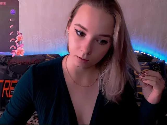 Freechat ORNELLAMUTTY on BongaCams