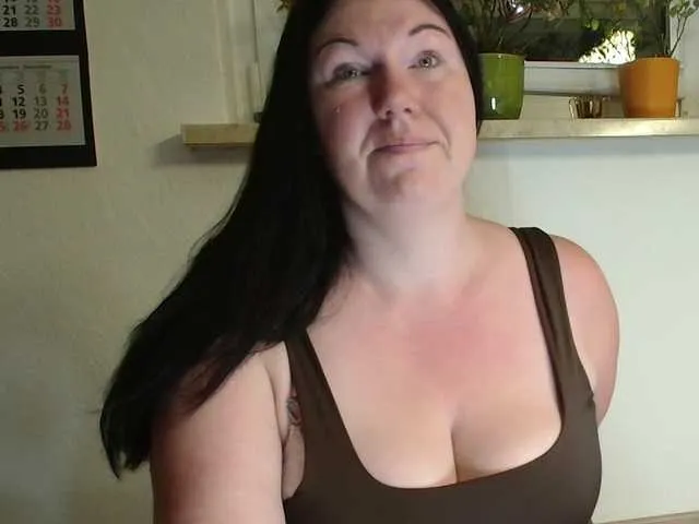 p6w-official — I'm a German slut and I love to be used properly. Anything but a cock. Whether young or old, thick or thin, hairy or shaved. Fuck my holes.
