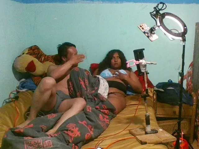 PAREJA-EXTREMA on BongaCams