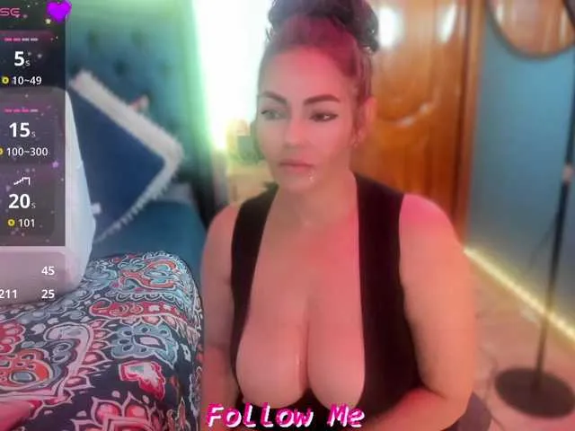 QueenyK1ng on BongaCams 