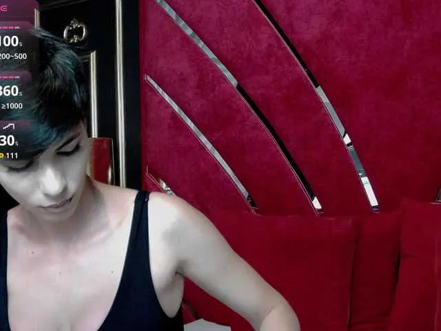 RoxxyRouge on BongaCams 