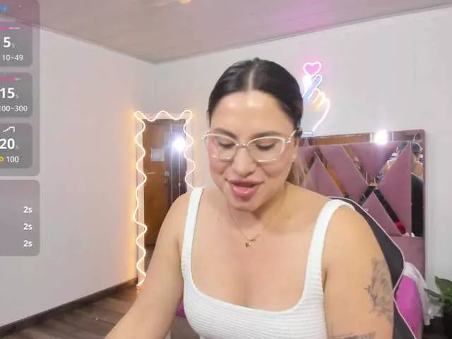 SAAYA-TAY on BongaCams 