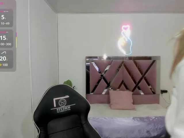 SAAYA-TAY on BongaCams 