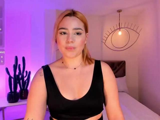 SamanthaKlein — I get horny with educated, kinky people who want to be naughty... I love that they treat me with love, but I love being your bad girl and awakening your darkest desires.