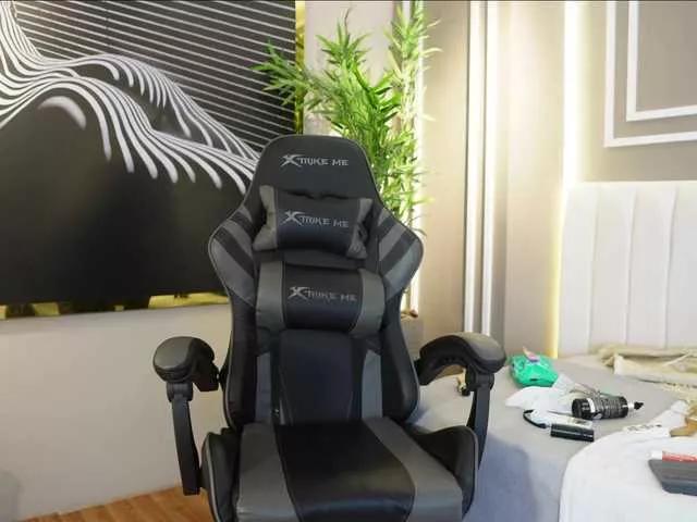 Offline SamaraCollinss on BongaCams