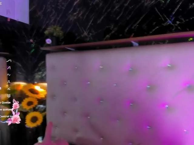 SaraLondon13 on BongaCams 