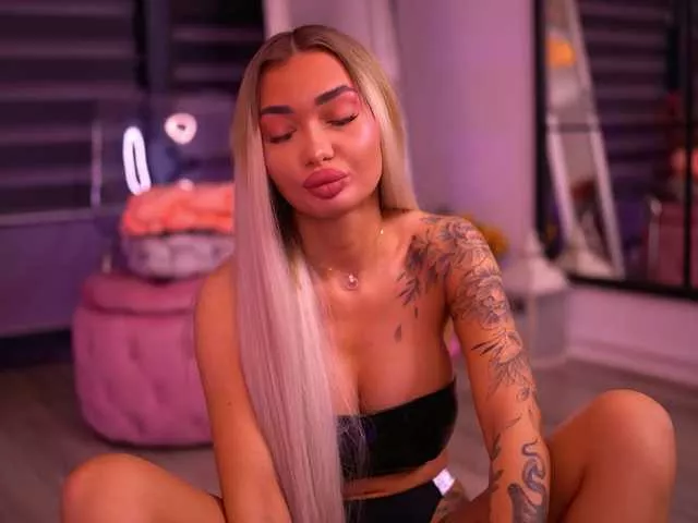 SashaFerrera on BongaCams 