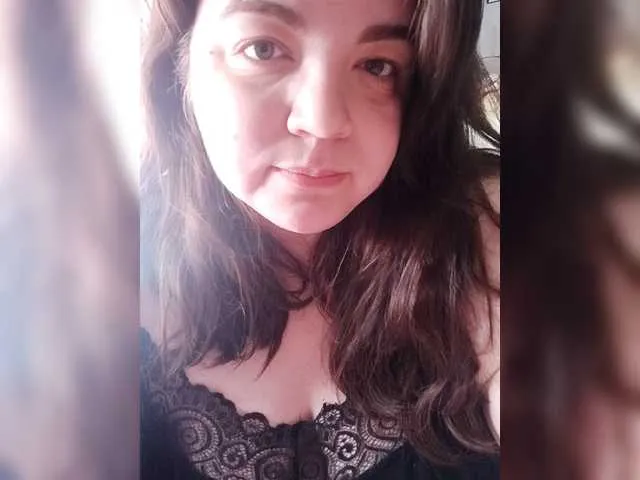 SweetAndCurvy on BongaCams 