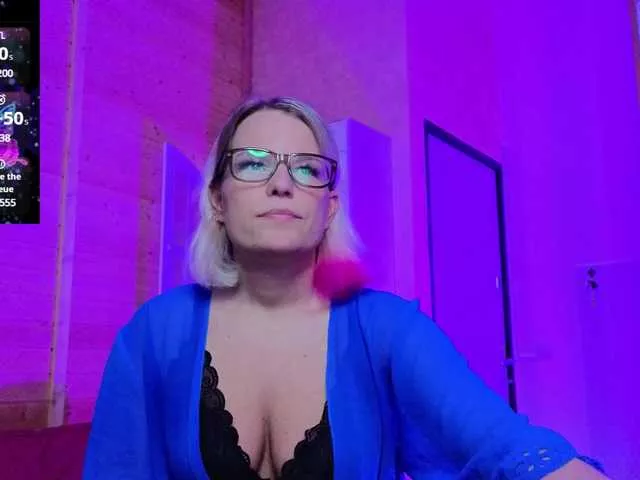 sweeteve050 on BongaCams 