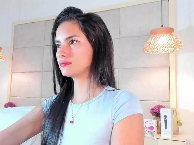 Offline violethilton on BongaCams