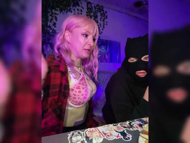 YourFantasyIsaCouple2 on BongaCams
