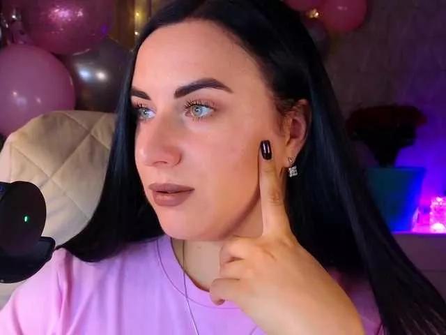 Offline YURIEVNA13 on BongaCams