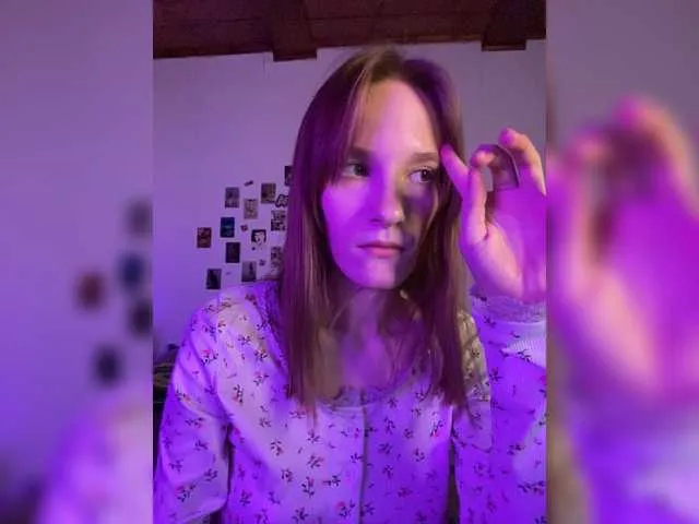 Zeliloo on BongaCams