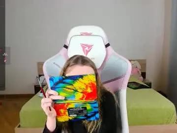 adelina_cowell's avatar