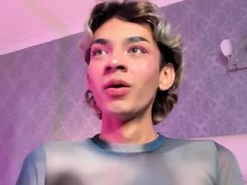 adonisaster on Chaturbate