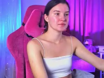 agatawillis — GOAL: body tour [141 tokens remaining] let's do something crazy together #new #sexy #german #nonude #shy