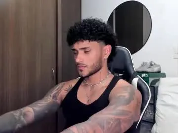 alessandro_vanni — CUMSHOW [2116 tokens remaining]