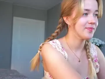 aluntick — GOAL: stand up and show my outfit [22 left]   #shy #bigass #18 #teen #new Shall we have some fun?