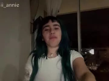 annie_snow_ on Chaturbate 