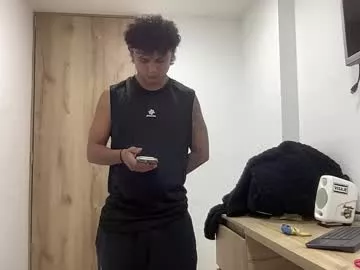 bob_pettersonn on Chaturbate 