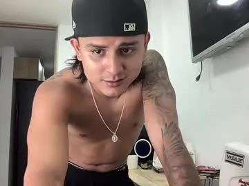 bob_pettersonn on Chaturbate