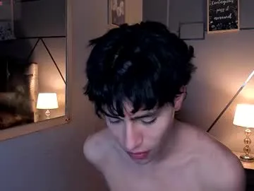 chrristopher77 on Chaturbate 