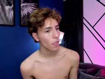 chrristopher77 on Chaturbate 