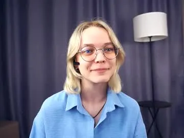 deannmaslen — GOAL: Lick my finger and look in your eyes [35 tokens remaining] Welcome to my room! #new #18 #shy #skinny #bigboobs Hi Im Charlie, my toy's on a sensitive clitoris, check my reaction