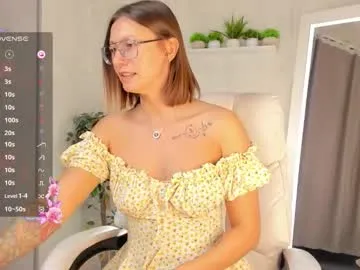 denise_halle — GOAL: dance with your ass [64 tokens remaining] Today the show is the emancipation of modesty Fvrt pattern 11, 100, 111 #bigass #glasses #fuckface #lovense #daddysgirl
