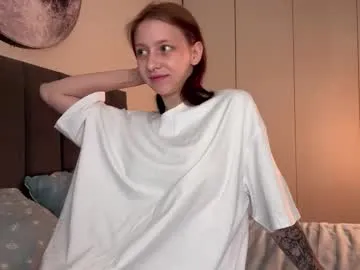 ellie_hollow on Chaturbate 