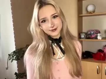 evaqt — Hi! im Eva and im #new here! GOAL:Doggy pose on sofalove pattern 222tk #18 #skinny #shy #lovense [655 tokens remaining]