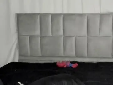 jhonny_macallan — Welcome to my room! - Goal: cumshows [1999 tokens left] #cum #pvt #muscle #young #uncut