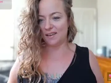 julimonroe — The sneaky MILF next door  | #milf #bbw #pawg #girlnextdoor #lovense |